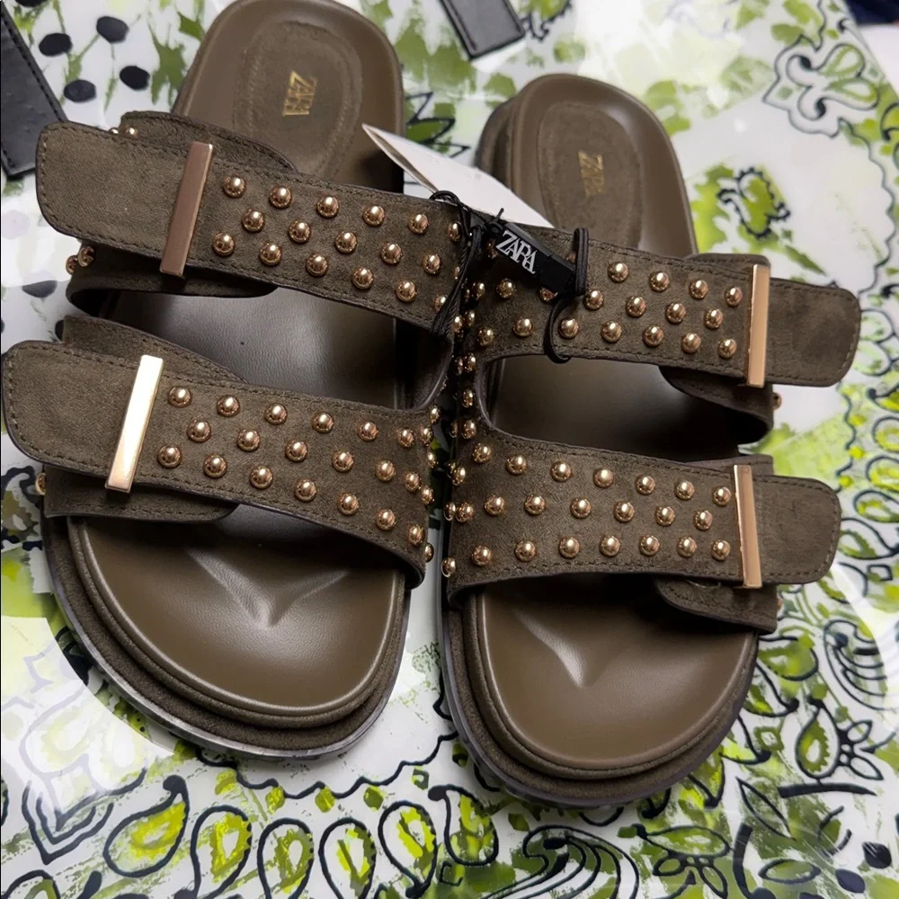 Zara  studded leather buckle sandals, Khaki green - Picture 3 of 16